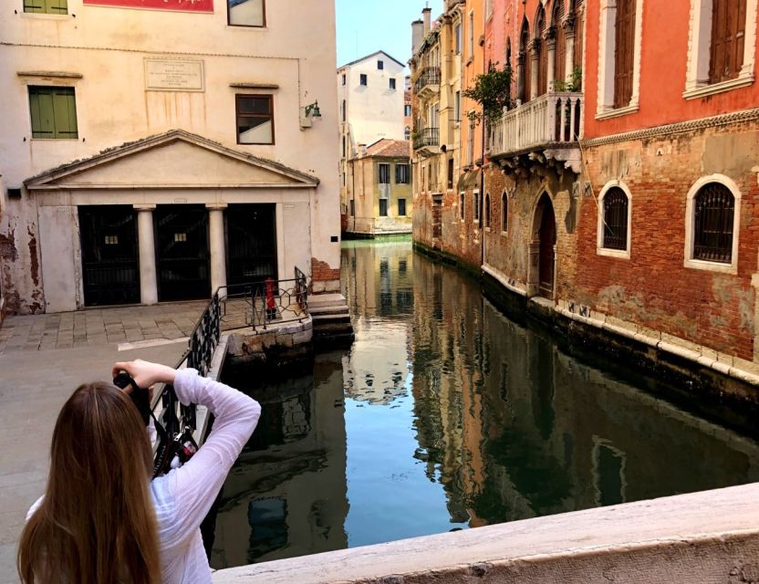 Venice Walking Tour and Gondola Ride Combo - The Gondola Segment: Quiet Canals Off the Grand Canal