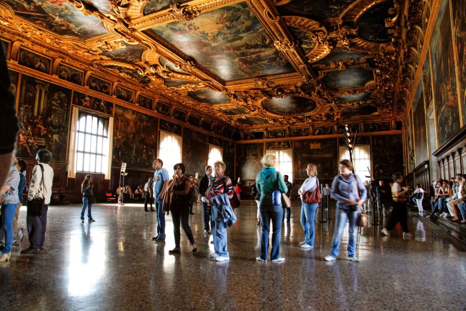 Venice: Walking tour, Doge Palace, & St. Mark's Basilica - The guided walk through San Marco: get your bearings fast