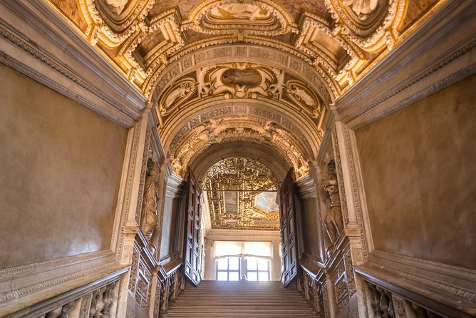 Venice: Winter Pass Top Attractions & City Walking Tour - Optional Palazzo Ducale (Doge’s Palace): Priority Entry and the Bridge of Sighs Route