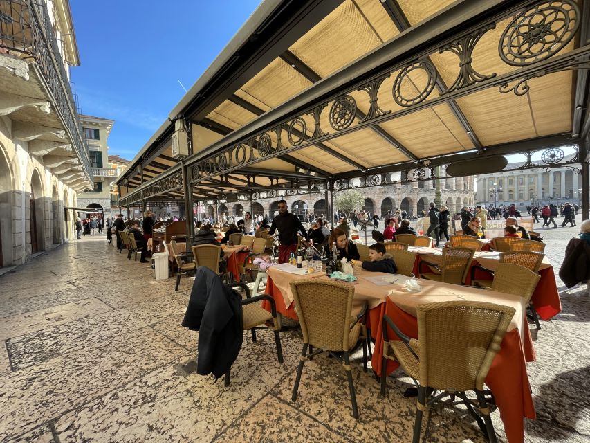 Verona: City Walking Tour with Cable Car & Wine Aperitif - The wine aperitif finale at Bra Square: what you actually get