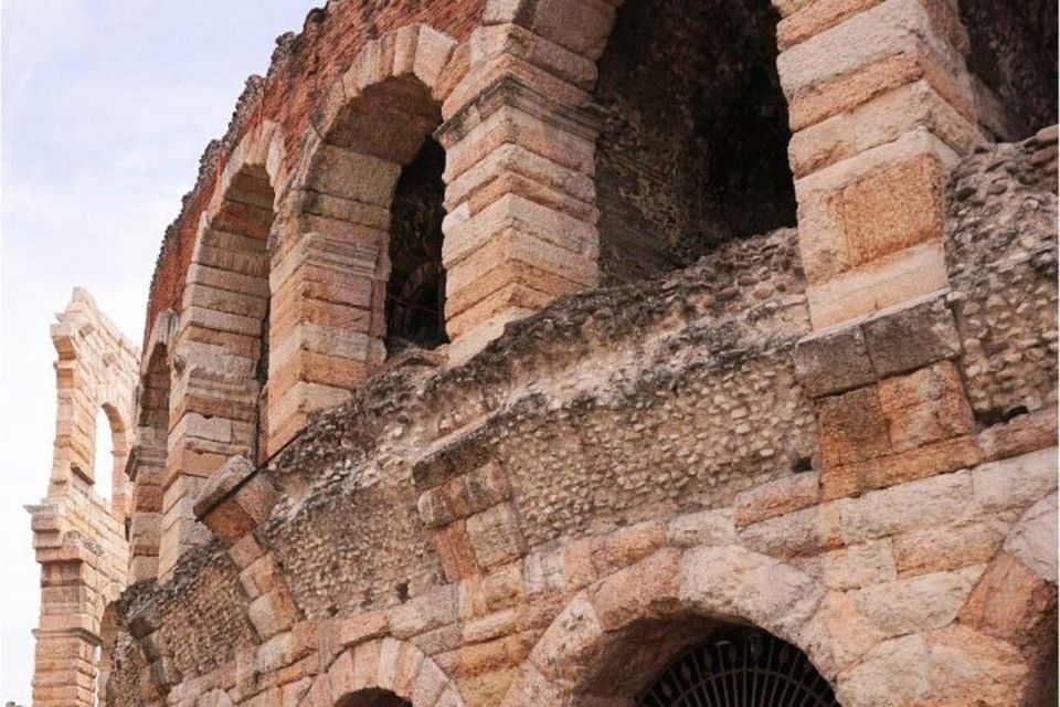 Verona: Highlights and Hidden Gems Walking Tour - Where You Start in Verona Matters (Piazza Bra and Two Address Options)