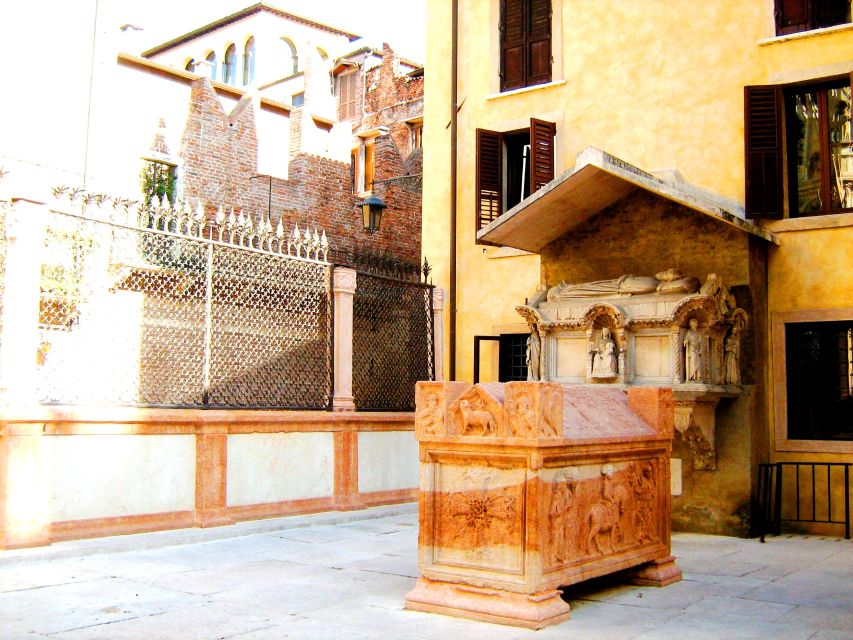 Verona: History and Hidden Gems Guided Walking Tour - Verona Arena: more than photos in Piazza Bra