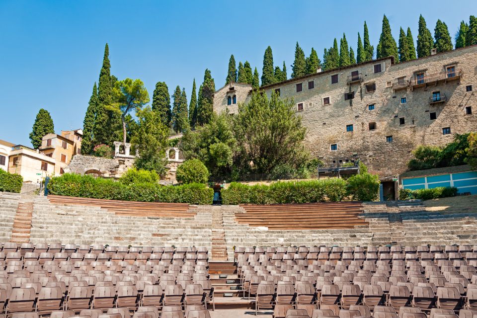 Verona: Hop-on Hop-off Tour 24 or 48-Hour Ticket - Value beyond transport: rest time in heat or rain