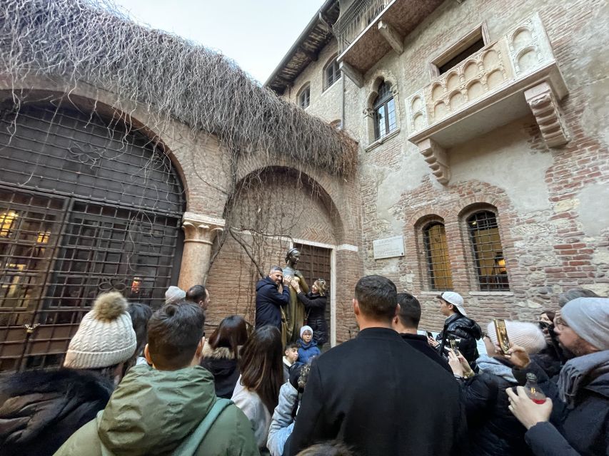 Verona: Small Group Guided Walking Tour with Arena Tickets - Cable Car to Colle San Pietro: The One-Way Ticket to Views