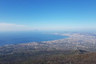 Vesuvius: Half Day Trip from Naples - The drive up: Bay of Naples views and a bus that gets you closer than you expect