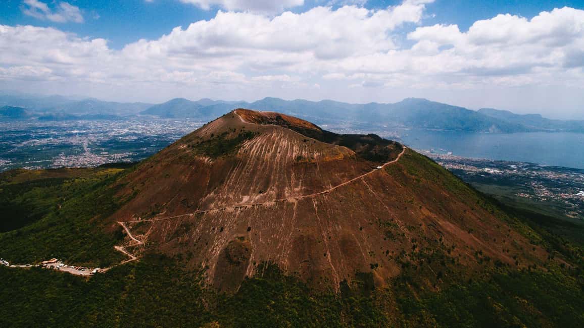 Vesuvius Volcano Experience: from Naples, Pompeii and Rome - The coach ride: comfort, languages, and keeping the day on track
