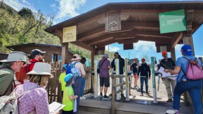 Vesuvius Volcano Experience: from Naples, Pompeii and Rome - Skip-the-line entry plus a smart audio guide: how it works