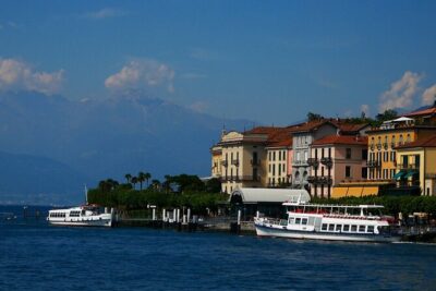 Villa Balbianello & Bellagio Full-Day Tour on Lake Como by boat - Meeting at Piazza Cavour and getting oriented fast