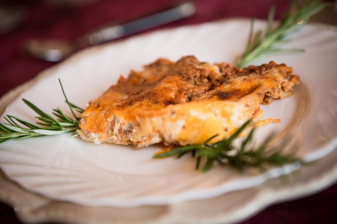 Visit Best Wineries in Tuscany - Wine Tasting & Tour - Food pairing that’s more than a snack: salami, pecorino, bruschetta