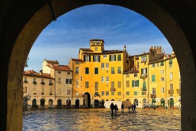 visita guidata a Lucca: Tour SOLO in ITALIANO - Meet at Piazza Cittadella, near Puccini