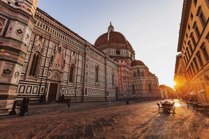 Walking Guided Tour of Florence landmarks - Duomo (Santa Maria del Fiore): Big Cathedral Energy Without the Ticket Rush