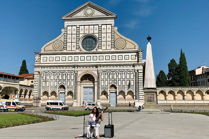 Walking Guided Tour of Florence landmarks - Piazza della Signoria: Republic Politics in an L-Shaped Courtyard