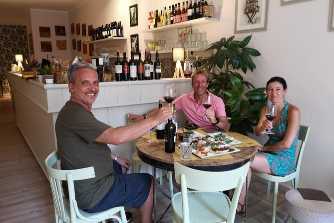 Wine and Food Tasting Experience in Lecce old town - What you actually taste: 4 Puglia wines with 4 local pairings