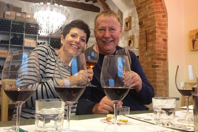 Wine Class - Tuscan Classics - Siena at 5:00 pm: the smarter way to start understanding Tuscan wine