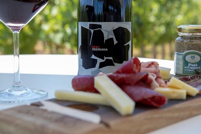 Wine tasting THE CLASSICS - Tenuta di Castellaro: your Lipari winery start point